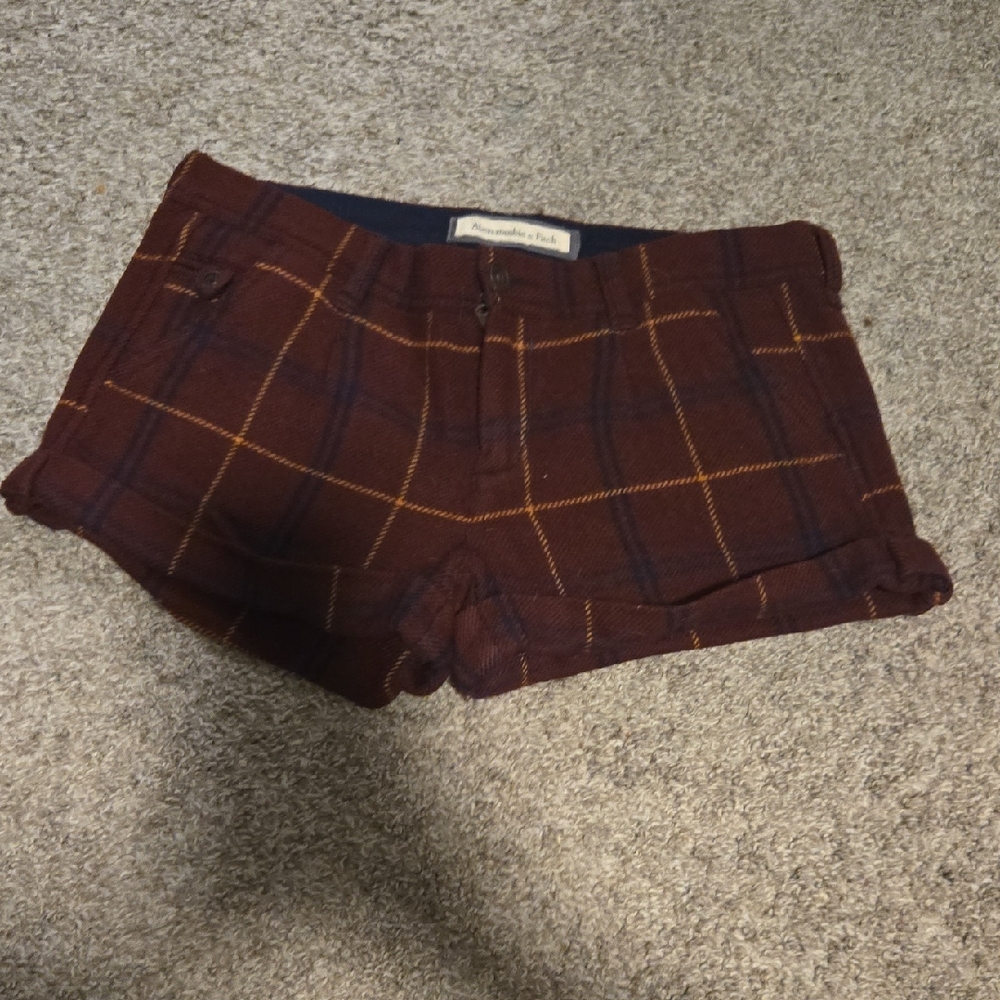 Abercrombie & Fitch WOOL Plaid Shorts - Burgundy and Navy